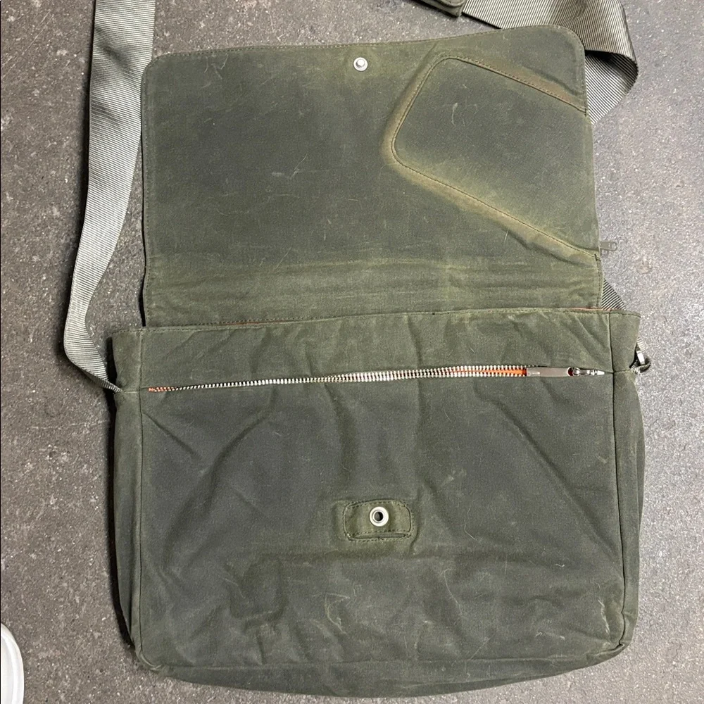 Incase X Ace Hotel Rare Messenger Bag Martexin Wax